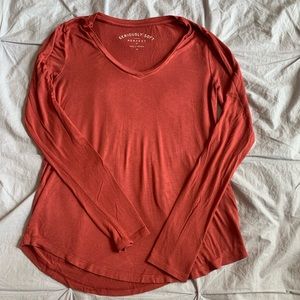 Aeropostale long sleeve t-shirt